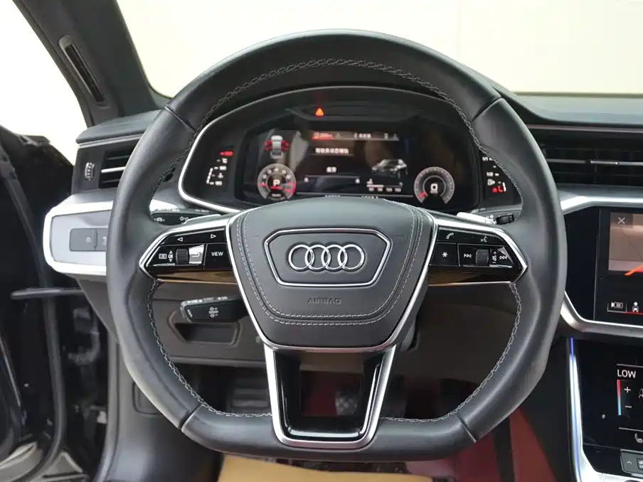 Audi A7L 2024 45 TFSI quattro