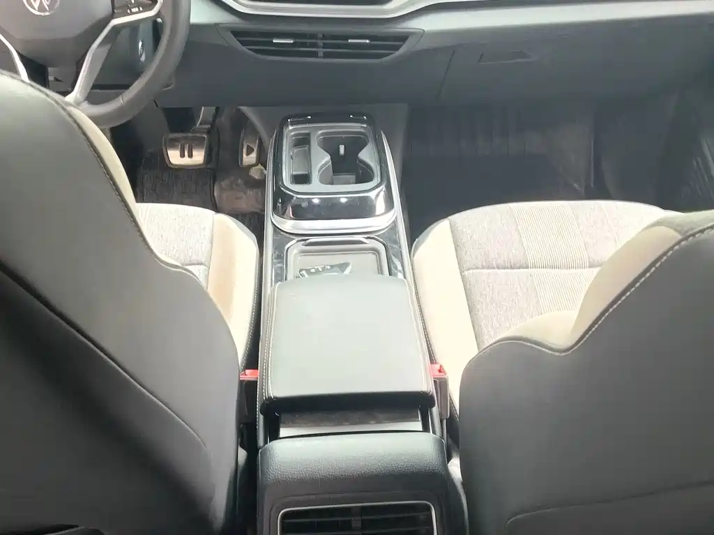 Volkswagen ID.4 Crozz — миниатюра 6