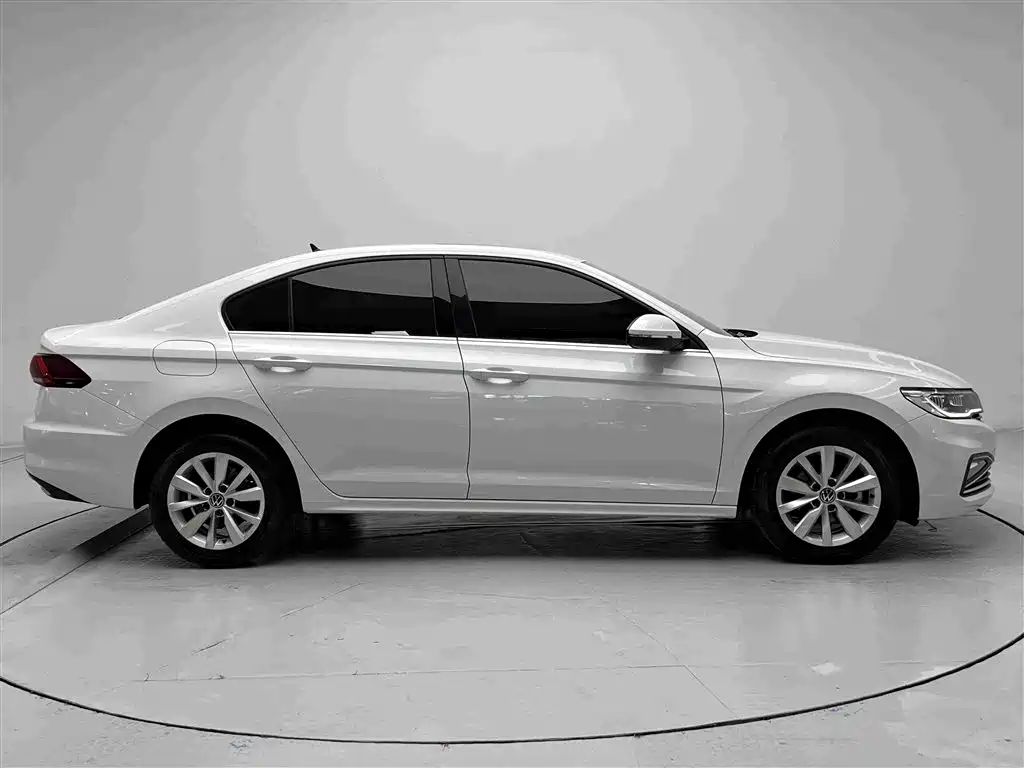 Volkswagen Bora — миниатюра 8