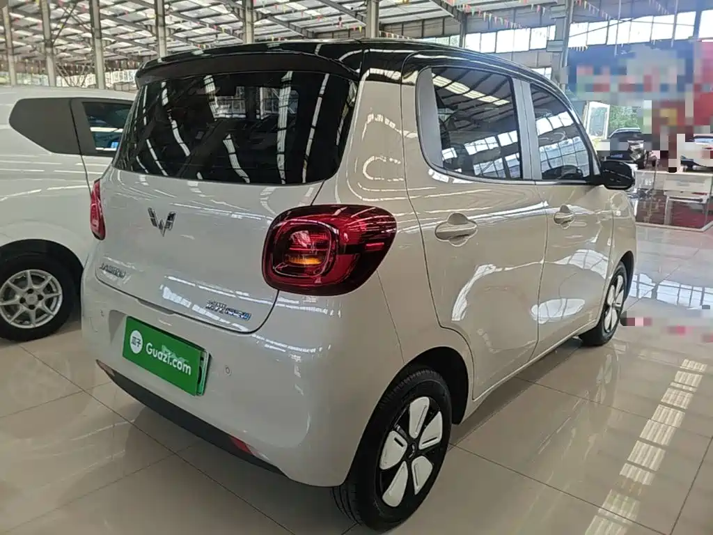 Wuling MINIEV — миниатюра 7