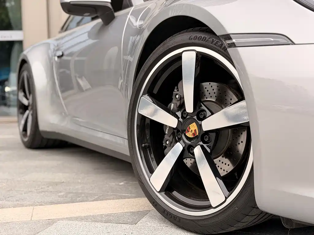 Porsche 911 — миниатюра 10
