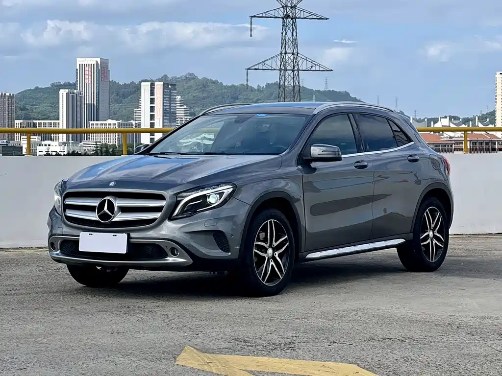 Mercedes-Benz GLA 2015
