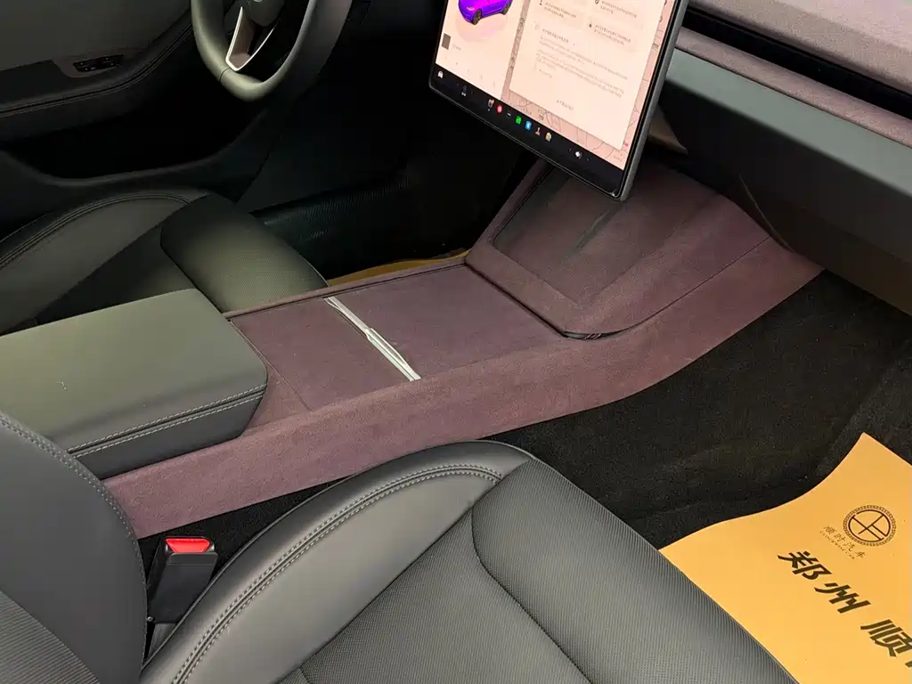Tesla Model 3 — миниатюра 9