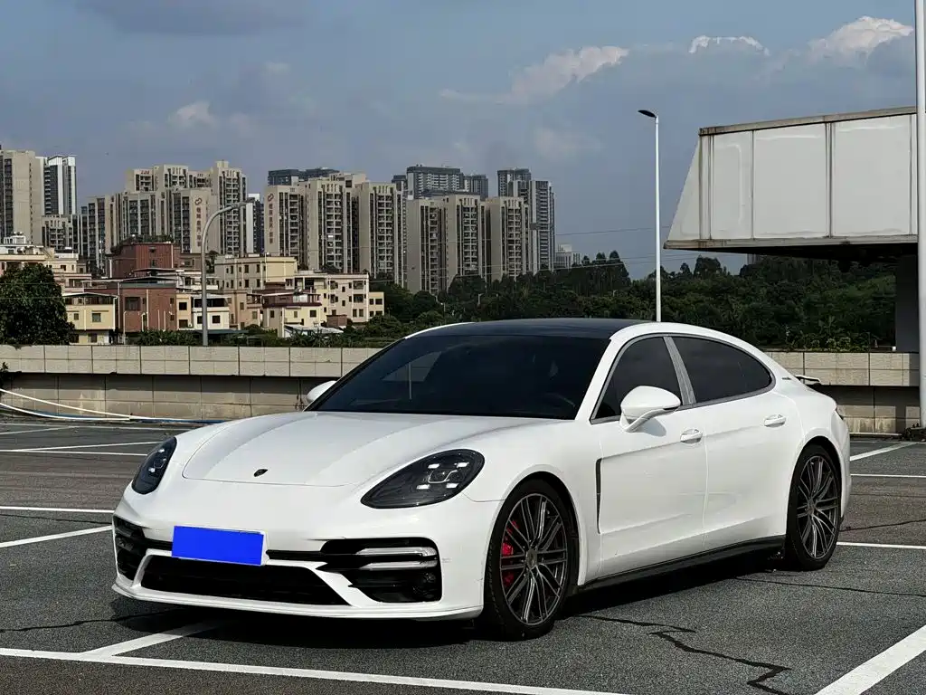 Porsche Panamera — миниатюра 2