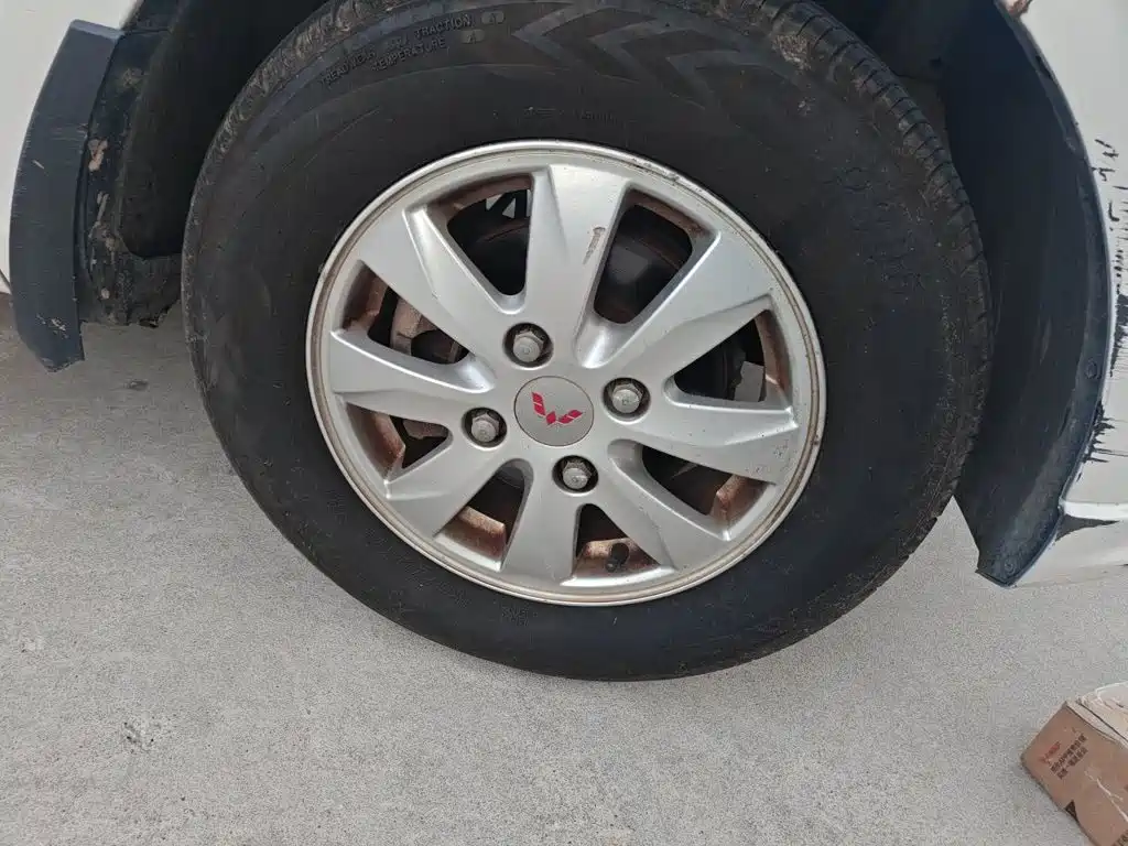 Wuling Hongguang — миниатюра 24