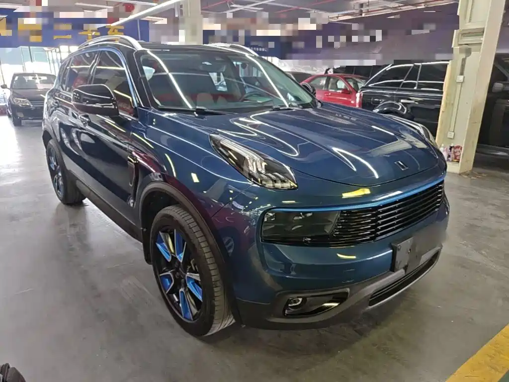 Lynk & Co 01 — миниатюра 4