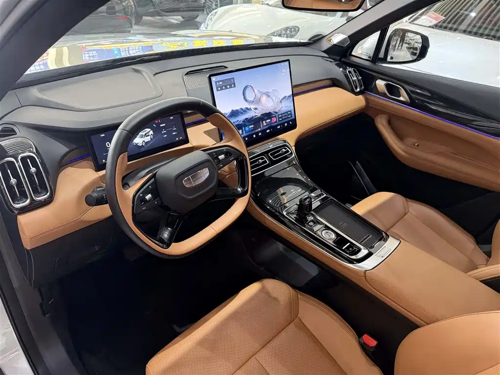 Geely Boyue L — миниатюра 11