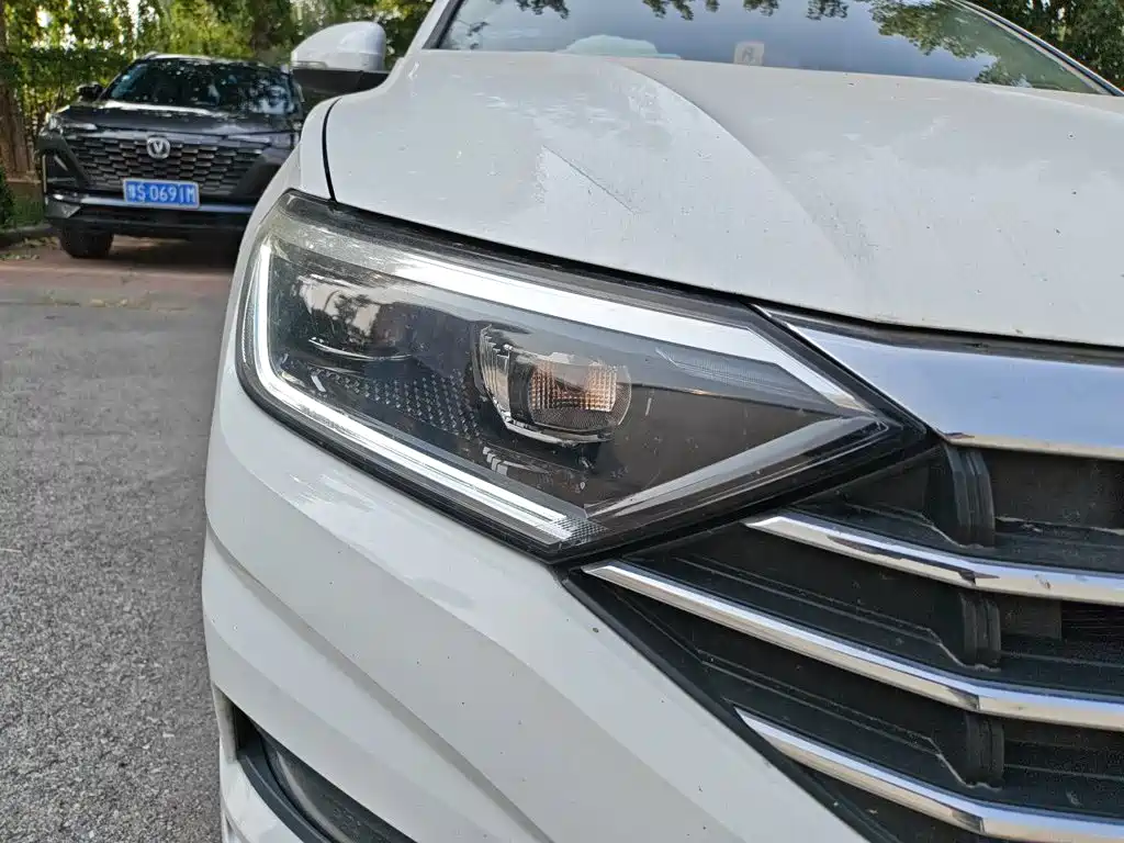 Volkswagen Sagitar — миниатюра 7
