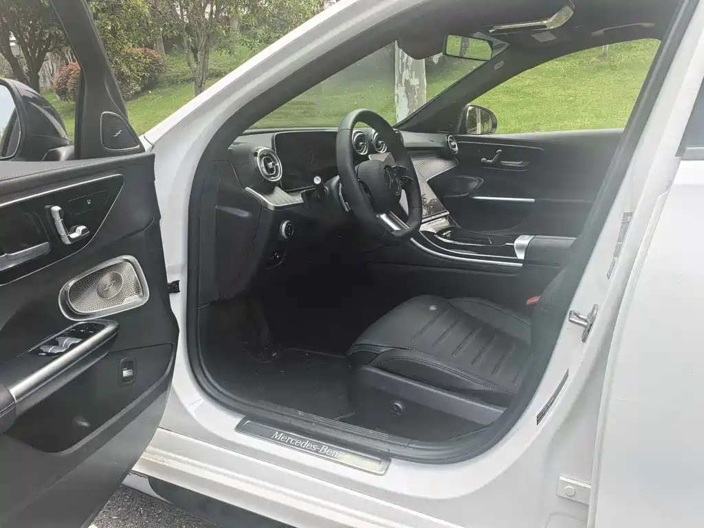 Mercedes-Benz C-Class - фото 4