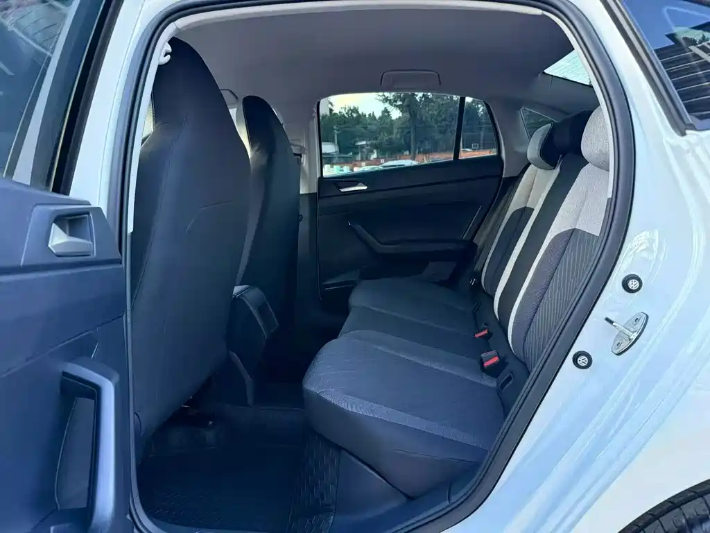 Volkswagen Lavida — миниатюра 6