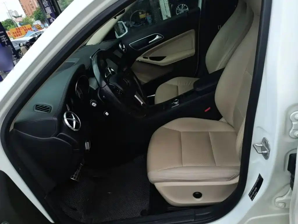 Mercedes-Benz GLA — миниатюра 15