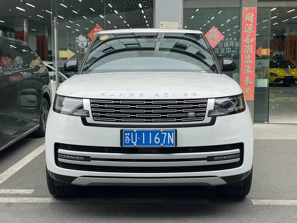 Land Rover Range Rover 2024 3.0 L6 400PS Long Wheelbase