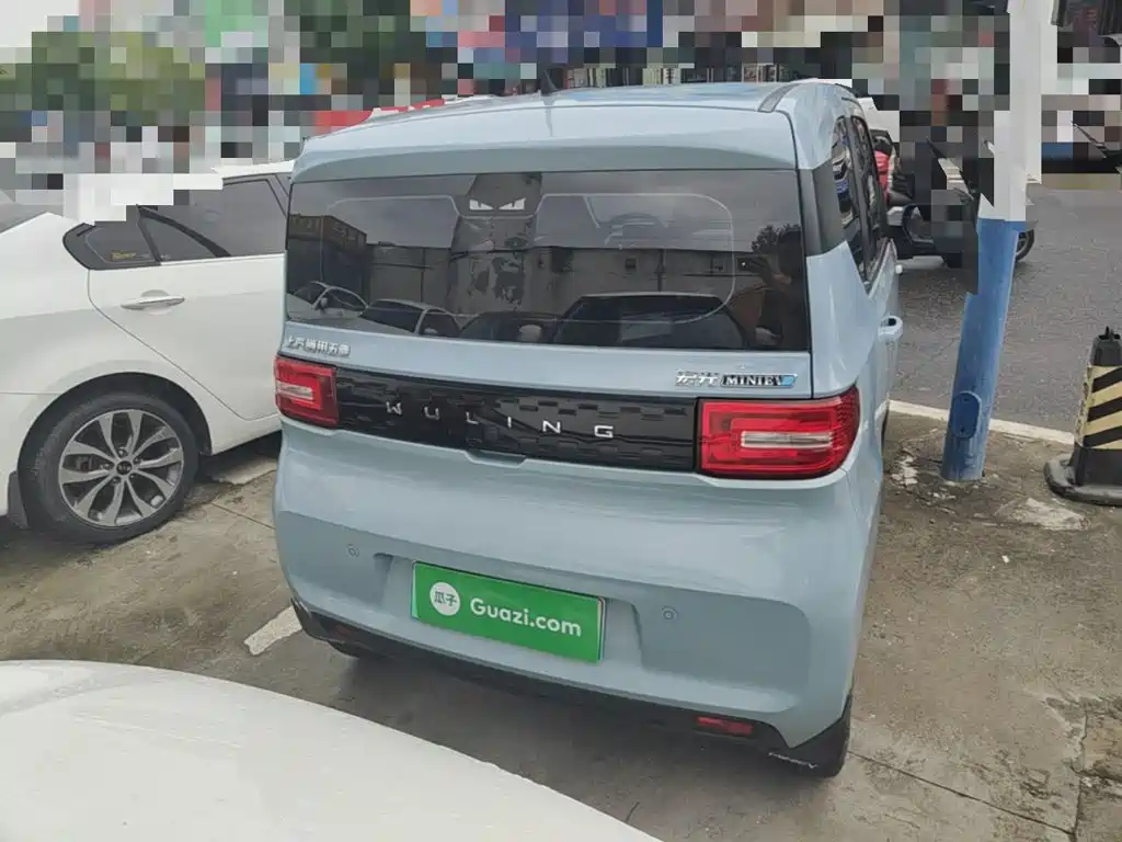 Wuling MINIEV — миниатюра 6