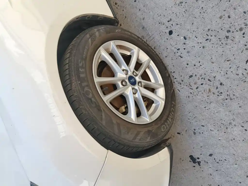 Ford Focus — миниатюра 23