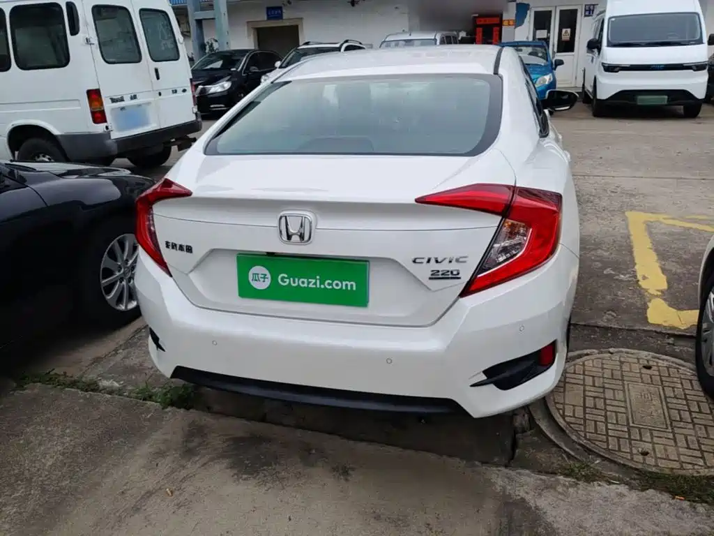 Honda Civic — миниатюра 6