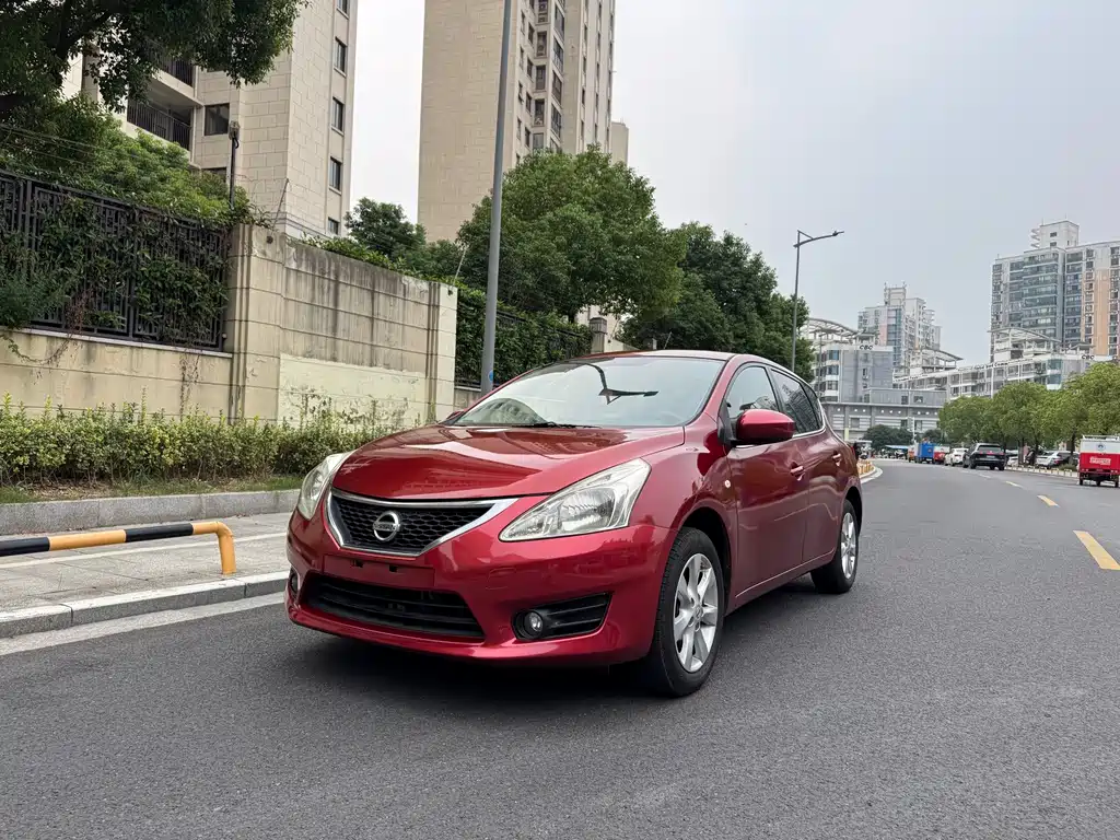 Nissan Tiida