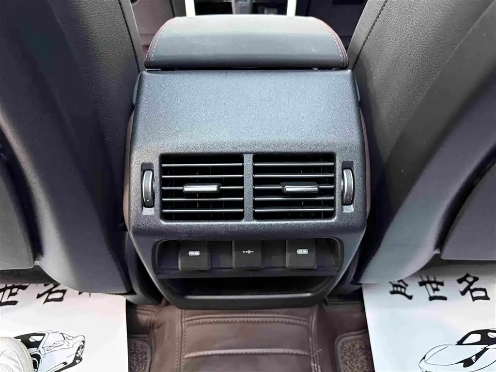 Land Rover Discovery Sport — миниатюра 16