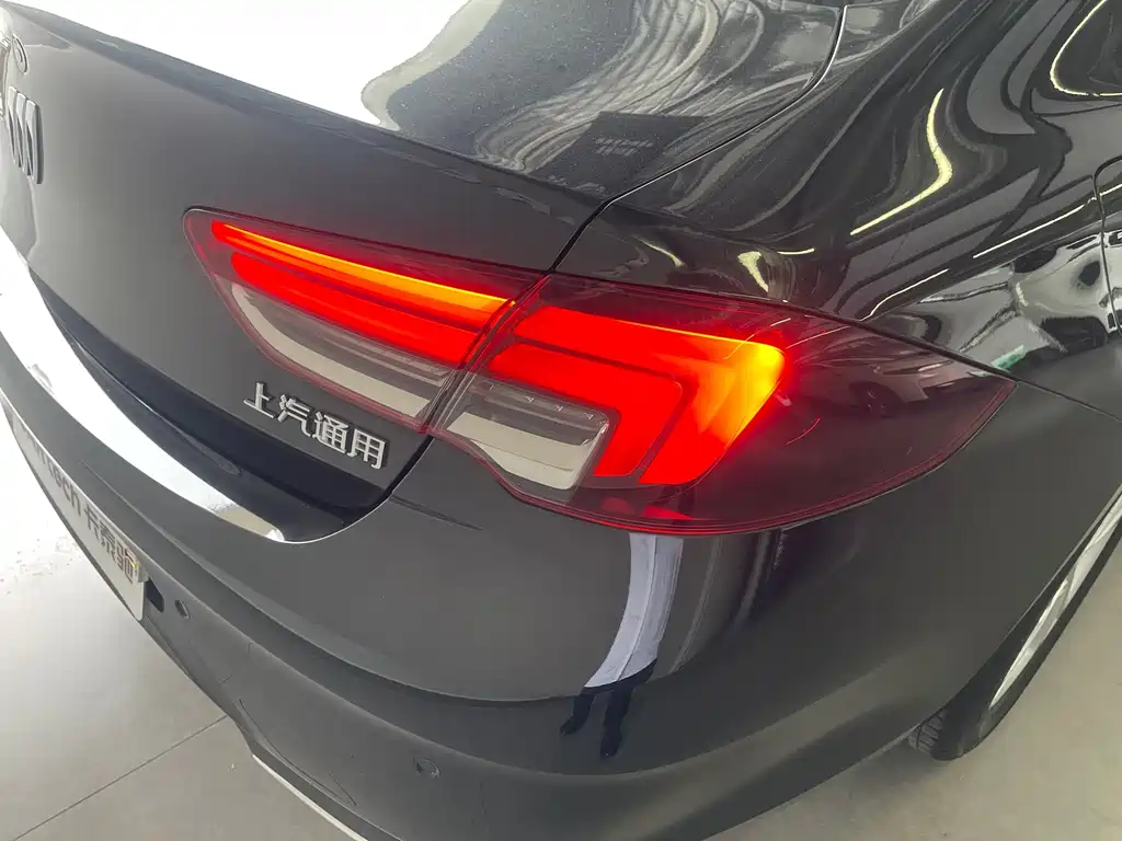 Buick Regal — миниатюра 10