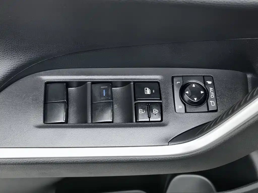 Toyota RAV4 2022 2.0L CVT Plus