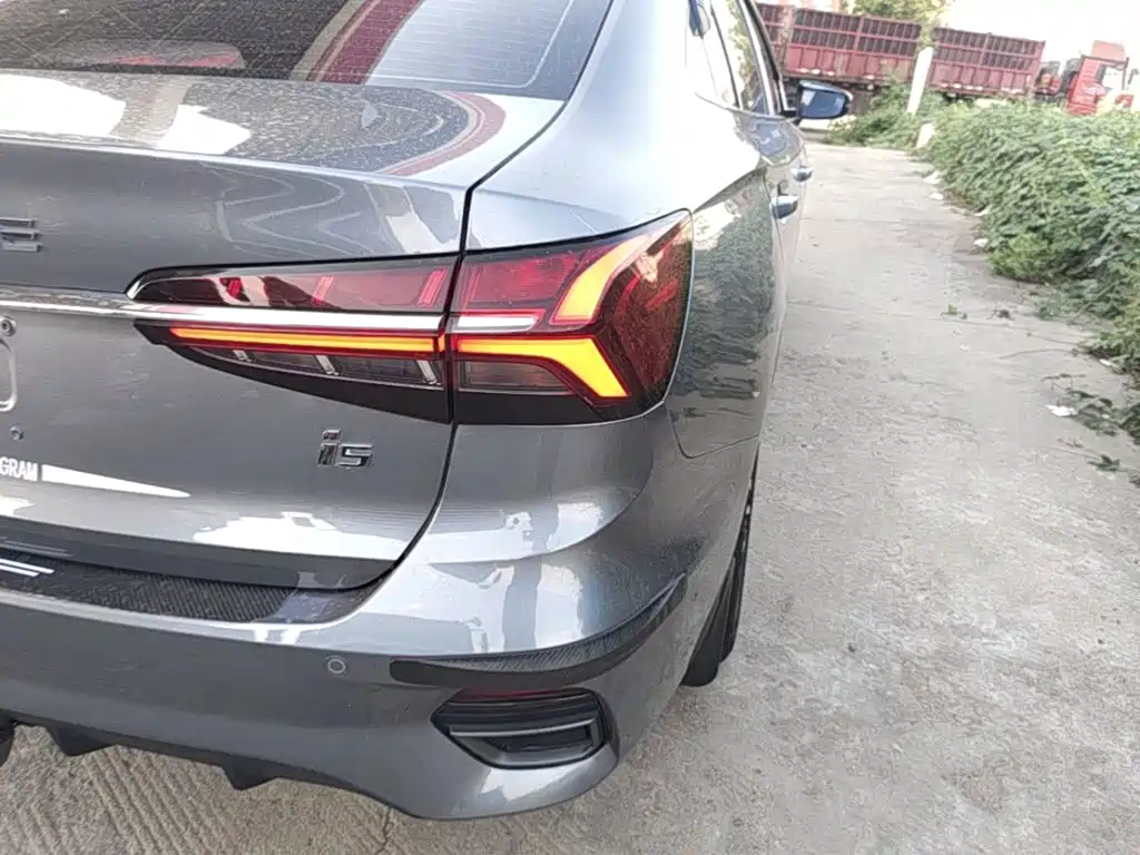 Roewe i5 — миниатюра 8