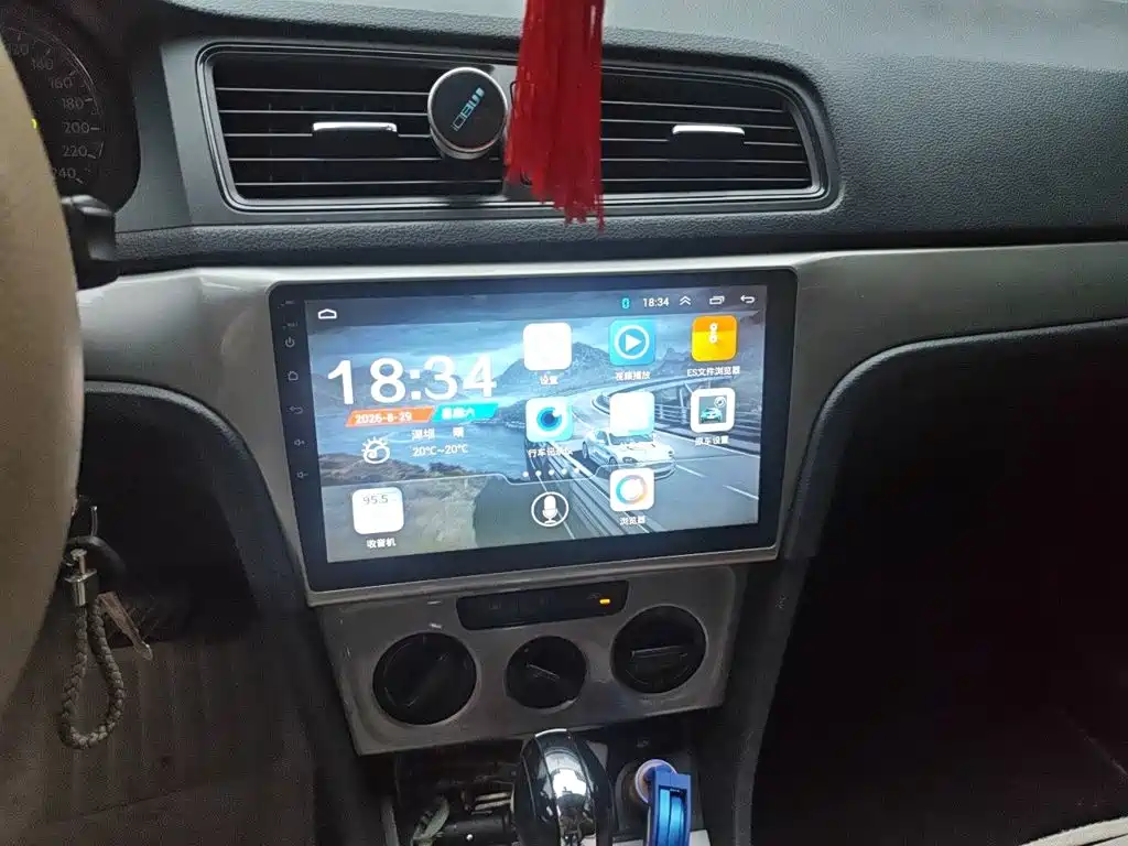 Volkswagen Lavida — миниатюра 14