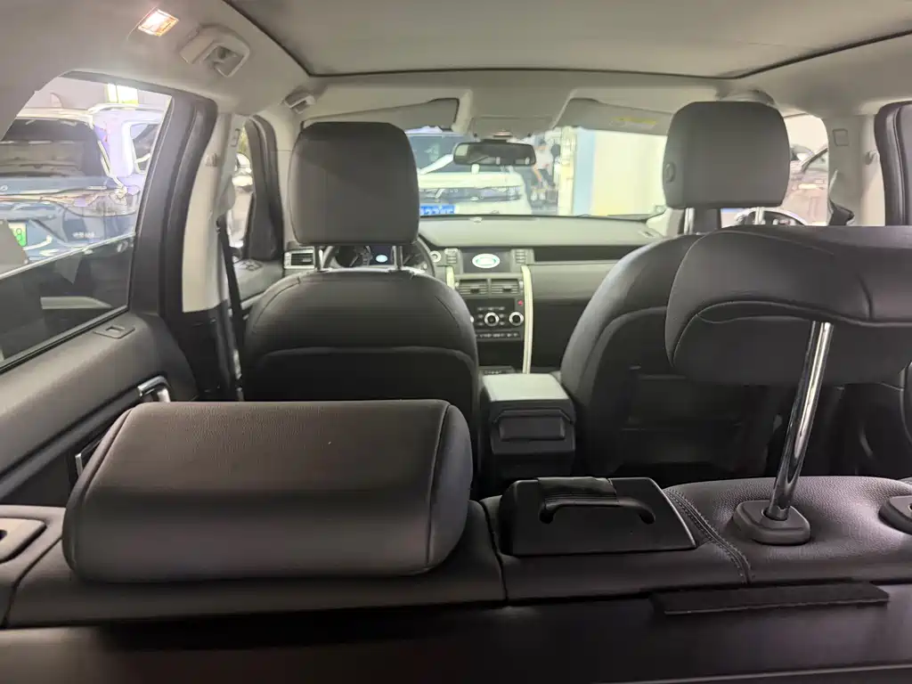 Land Rover Discovery Sport — миниатюра 12
