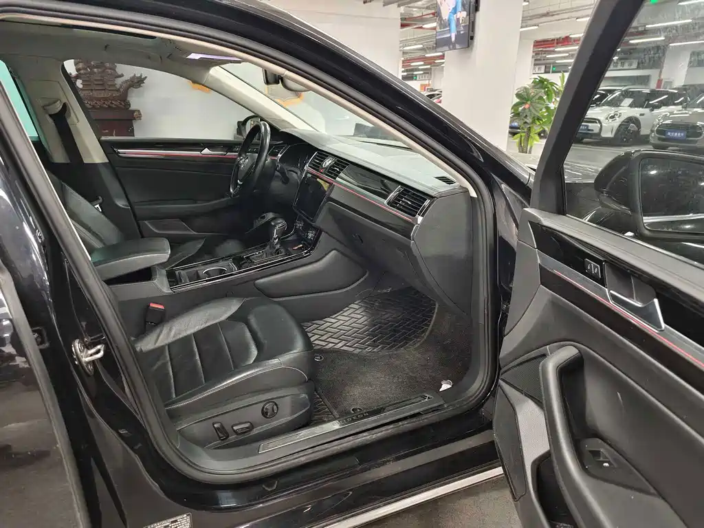 Volkswagen Phideon — миниатюра 5