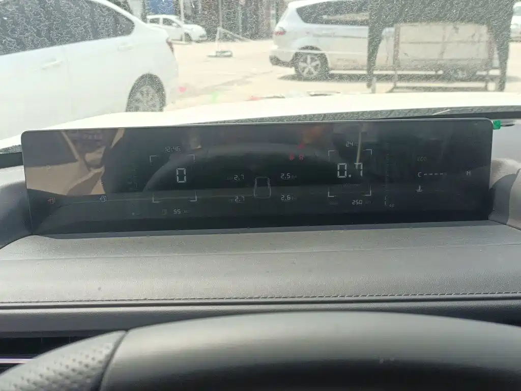 Changan Eado — миниатюра 8