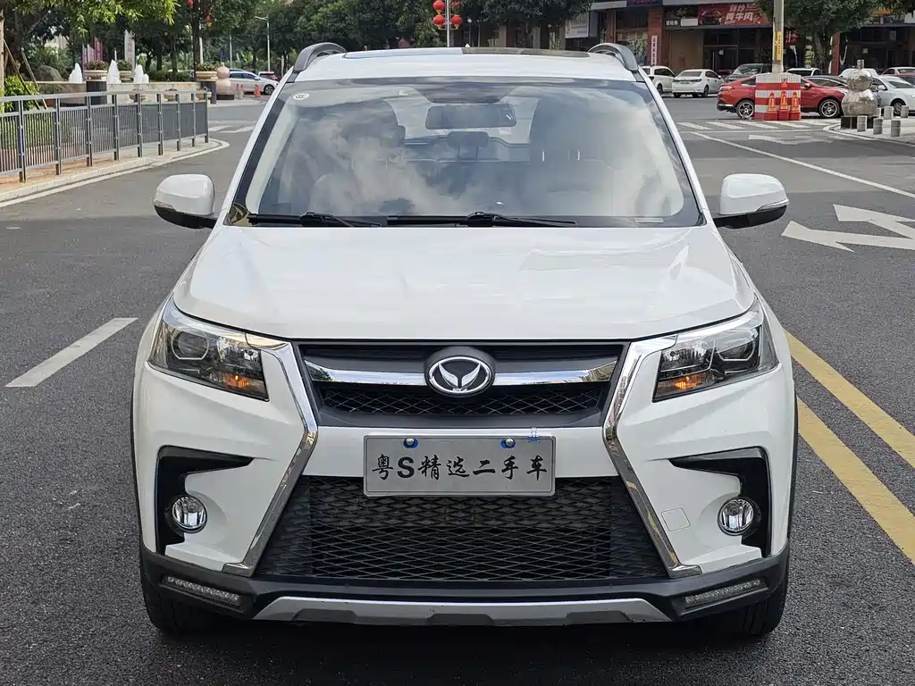 BAIC HUANSU BAIC MAGIC SPEED S5