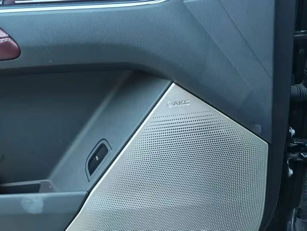 Cadillac XT5 — миниатюра 17