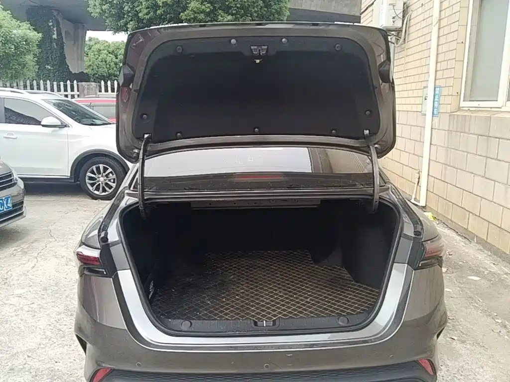 Geely Binrui — миниатюра 19