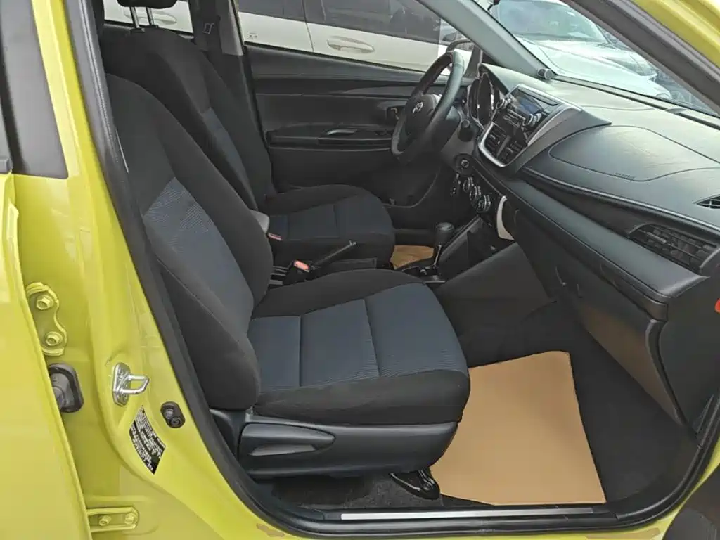 Toyota Yaris L — миниатюра 25