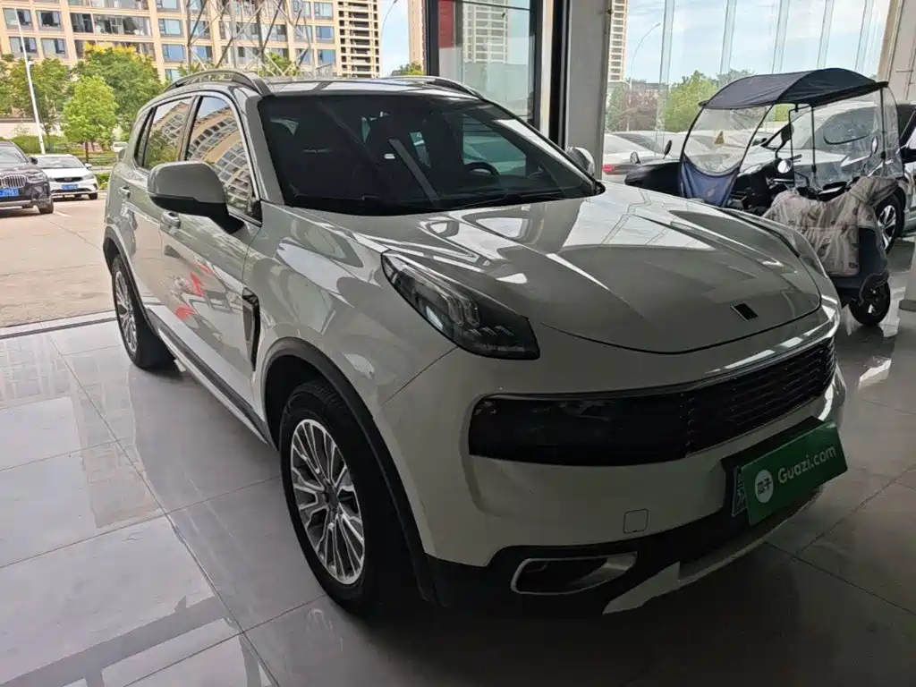 Lynk & Co 01 — миниатюра 4
