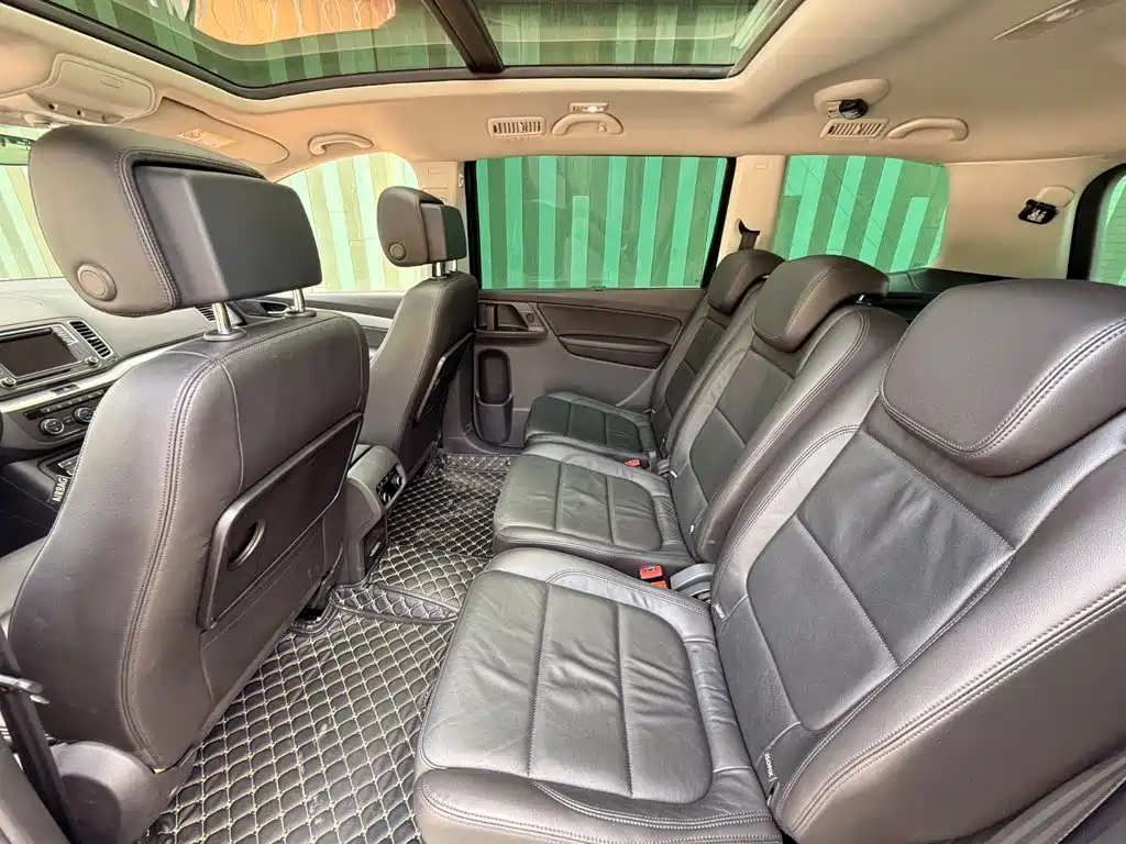 Volkswagen Sharan — миниатюра 8