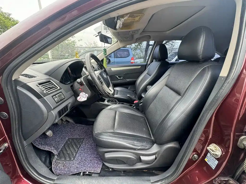 Dongfeng S50 2014 1.5L MT Luxury