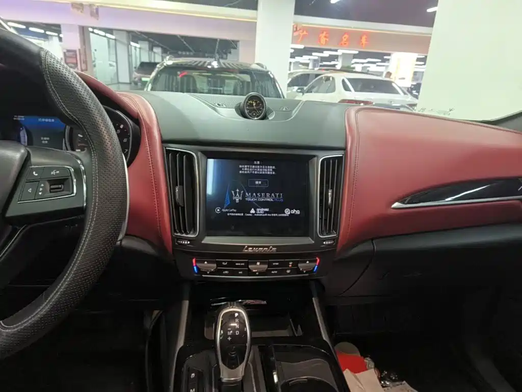 Maserati Levante — миниатюра 13