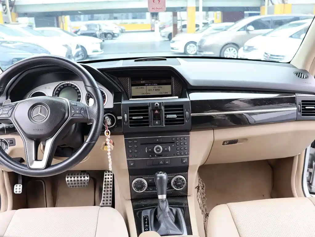 Mercedes-Benz GLK-Class (Import) — миниатюра 7
