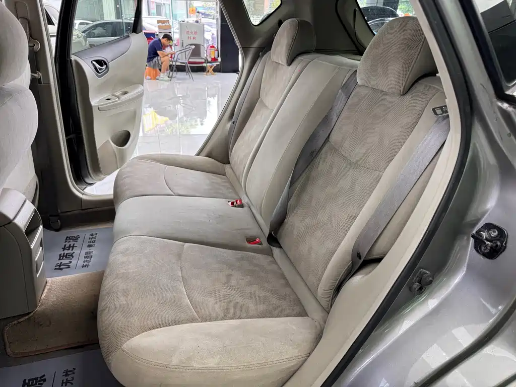 Nissan Tiida — миниатюра 16
