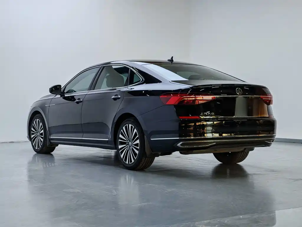 Volkswagen Passat — миниатюра 14