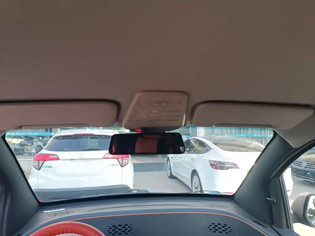 Baojun E100 — миниатюра 18