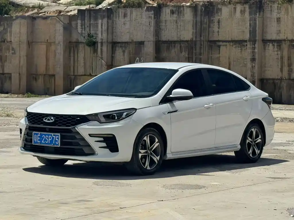 Chery Arrizo 5 PLUS — миниатюра 3