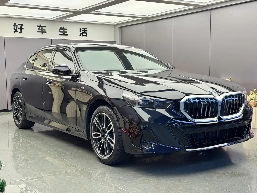BMW 5 Series 5 2025 530Li Lead M Sport
