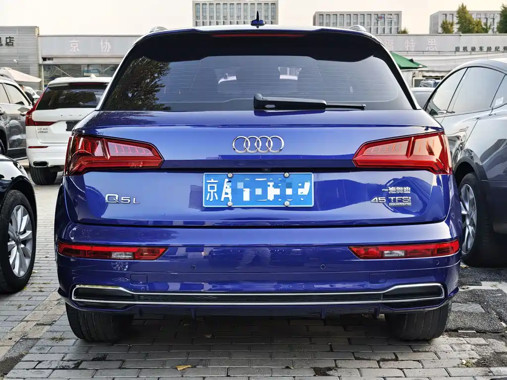 Audi Q5L — миниатюра 18