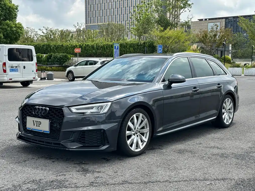 Audi A4 (Import)