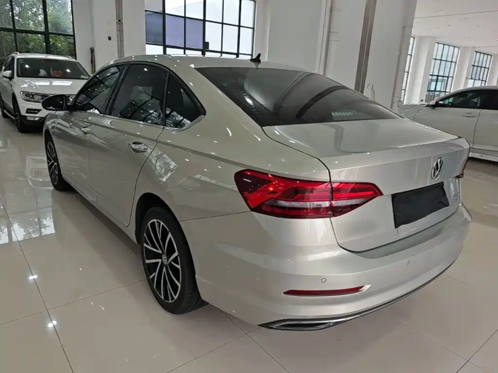 Volkswagen Lavida — миниатюра 5