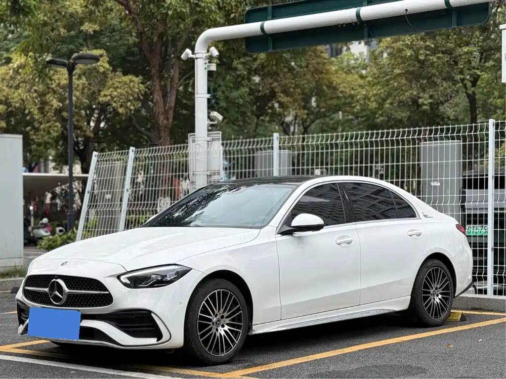 Mercedes-Benz C-Class 2024