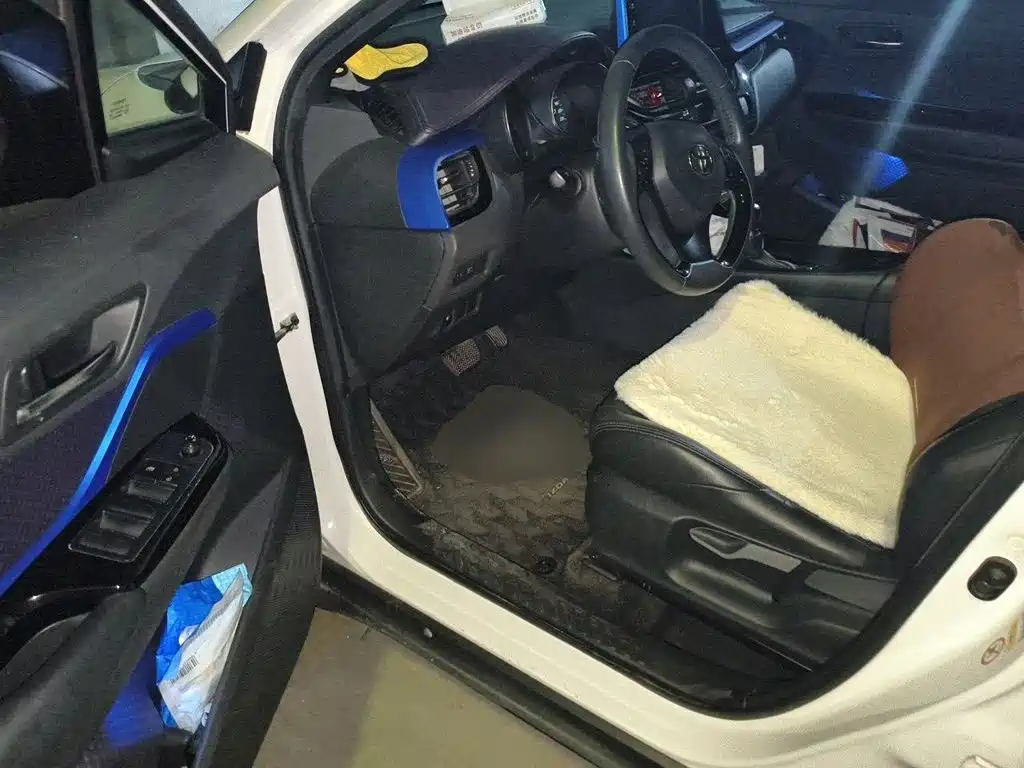 Toyota IZOA — миниатюра 14