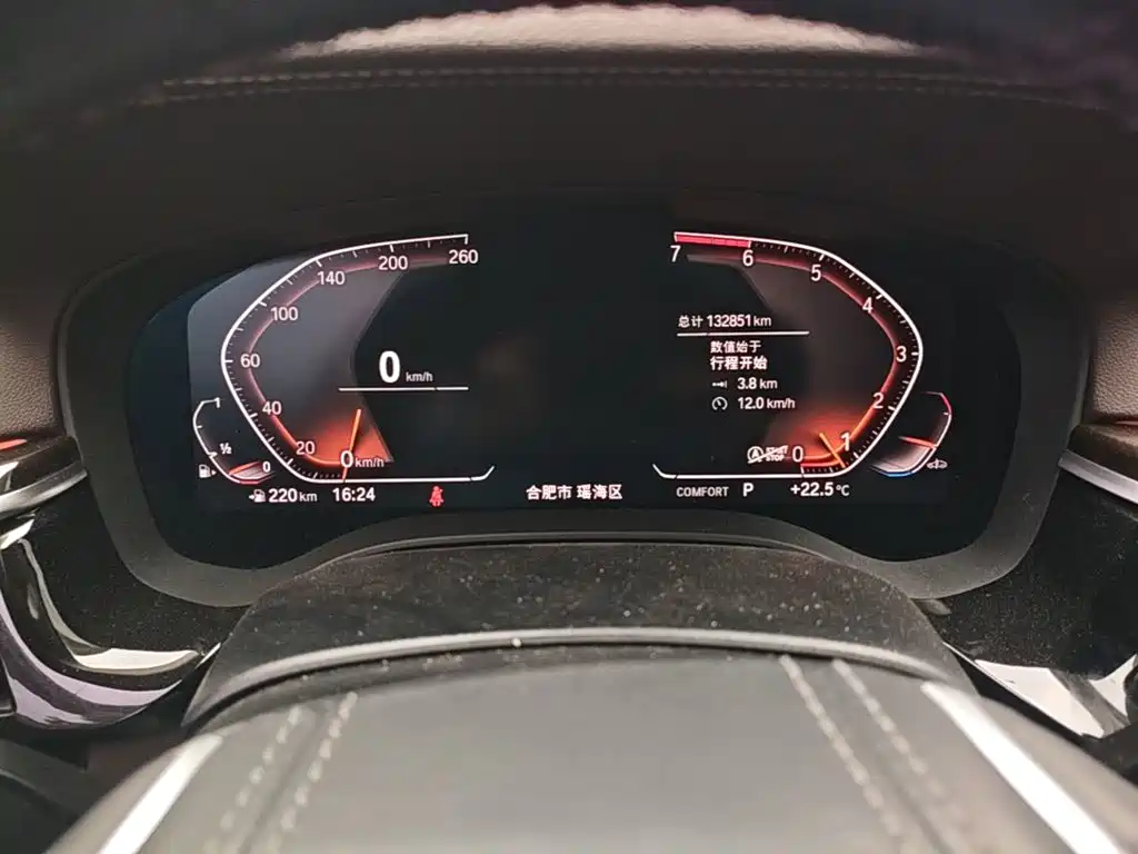 BMW 5 Series — миниатюра 12