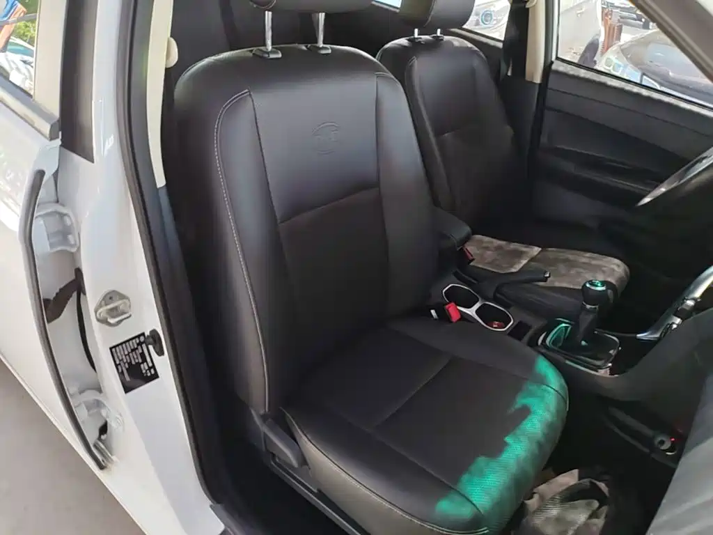 BYD F3 — миниатюра 25