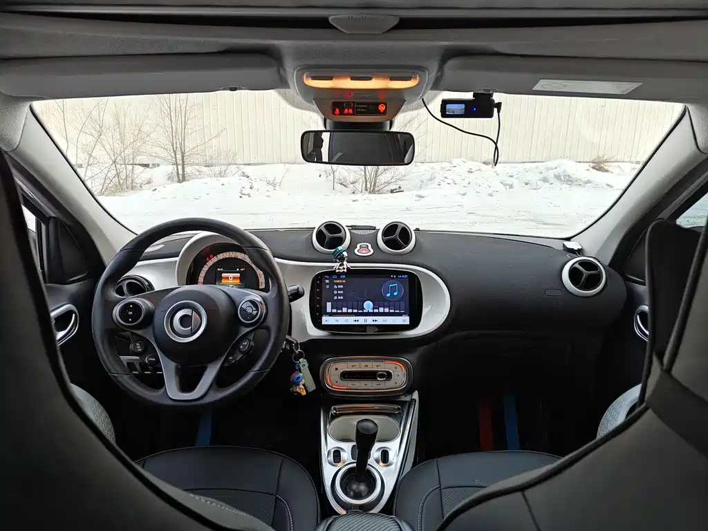 SMART FORFOUR